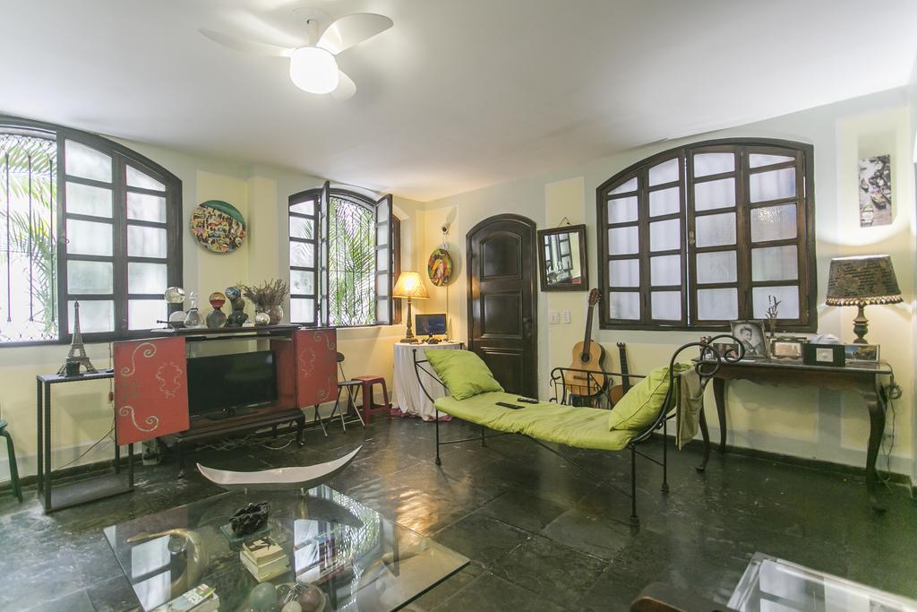 Acomodação com café da manhã  Habitation A Copacabana *